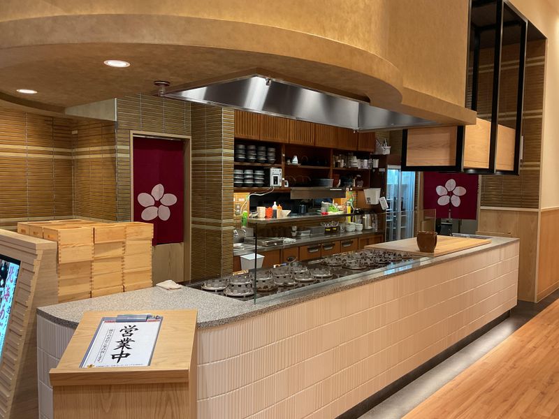 飲食店で一緒に働く大学生歓迎！